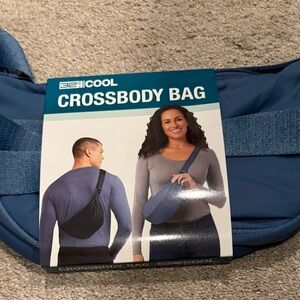 32 Degrees Blue Belt Bag Practical and Stylish